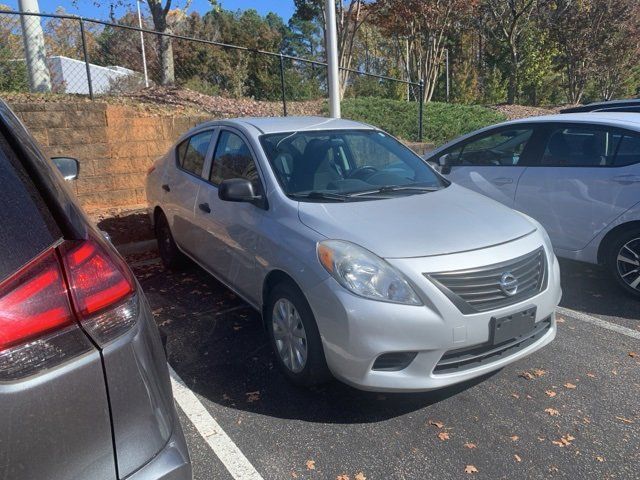 2012 Nissan Versa S