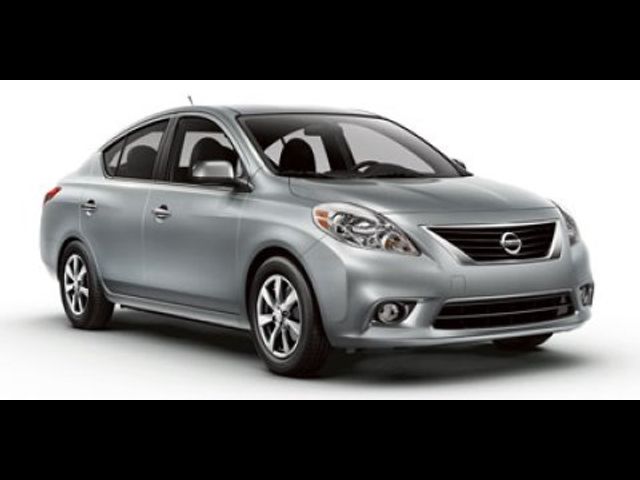 2012 Nissan Versa SL