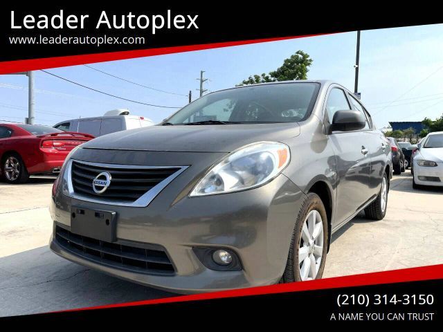 2012 Nissan Versa SL