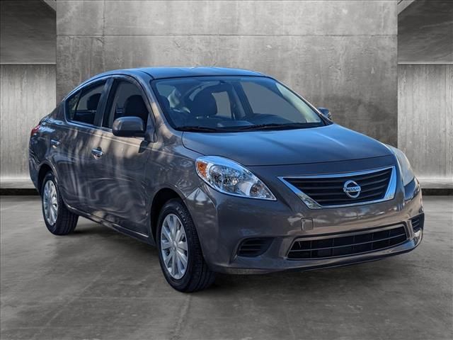 2012 Nissan Versa SV