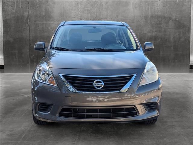 2012 Nissan Versa SV