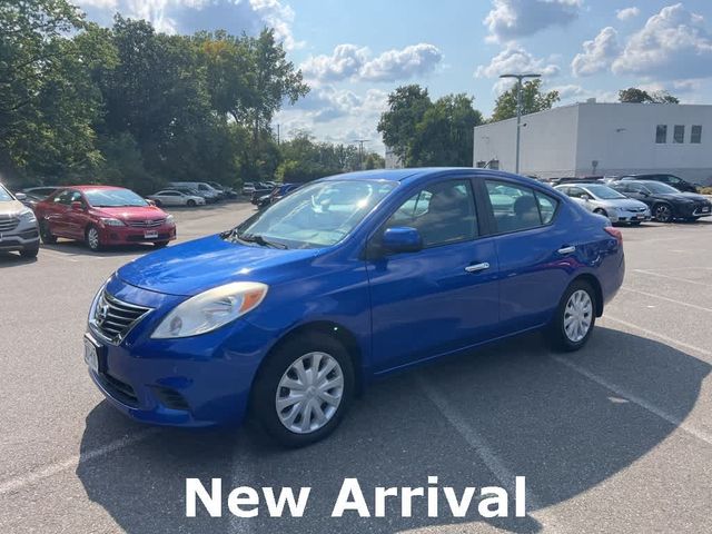 2012 Nissan Versa SV