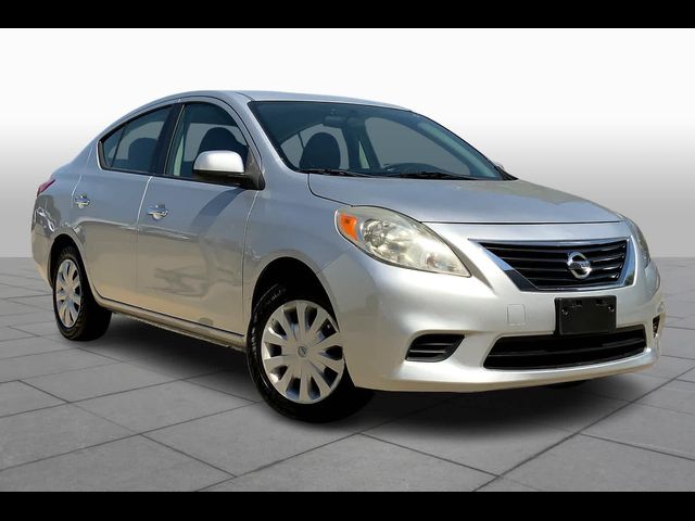 2012 Nissan Versa SV