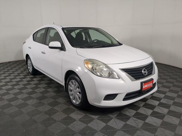 2012 Nissan Versa SV