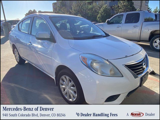 2012 Nissan Versa SV