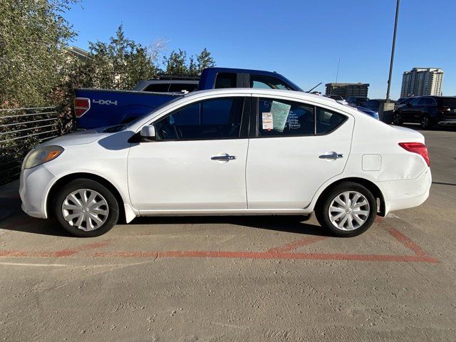 2012 Nissan Versa SV