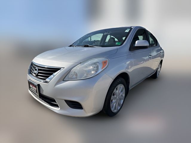 2012 Nissan Versa SV