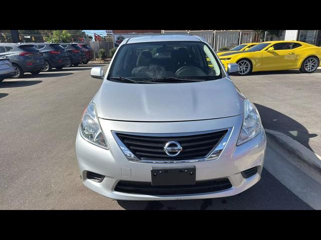 2012 Nissan Versa SV