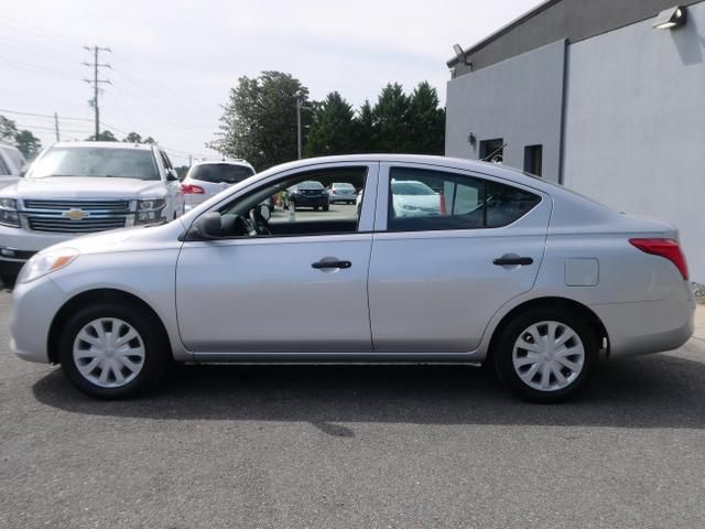 2012 Nissan Versa S