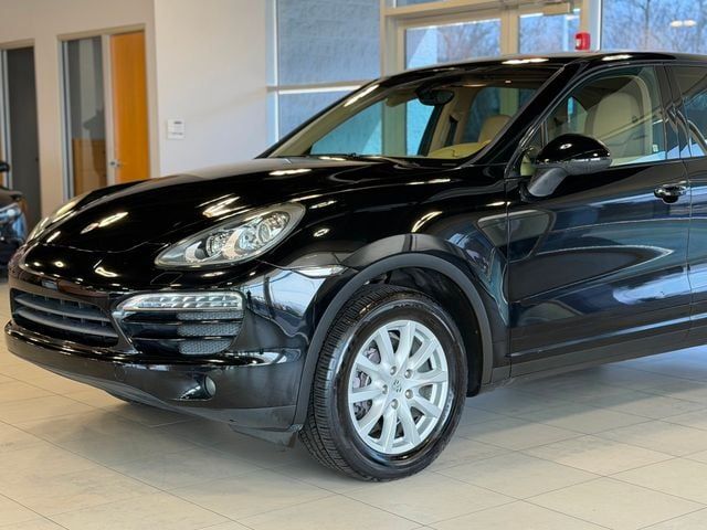 2012 Porsche Cayenne Base