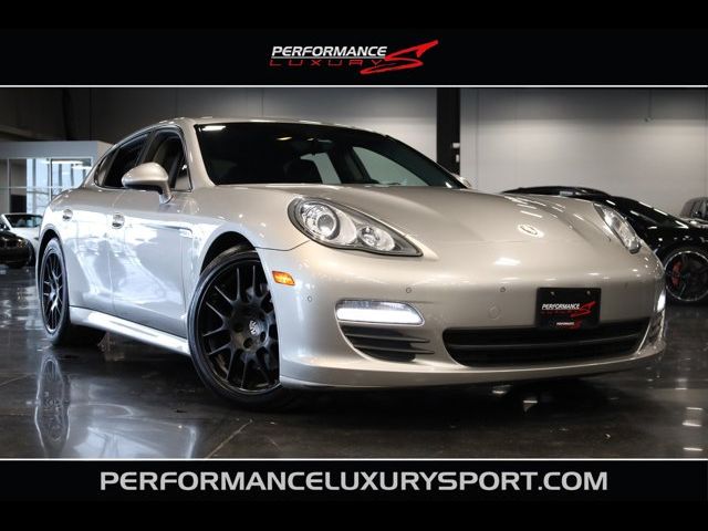 2012 Porsche Panamera Base