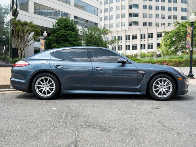 2012 Porsche Panamera 4