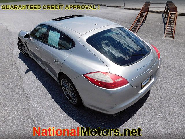 2012 Porsche Panamera Base