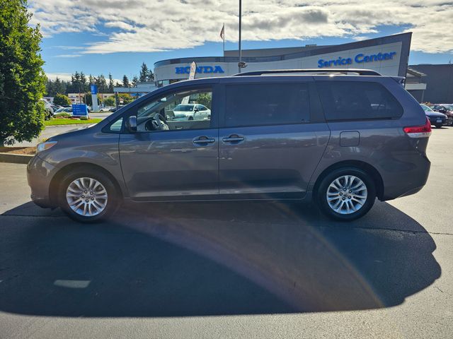 2012 Toyota Sienna XLE