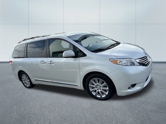 2012 Toyota Sienna 