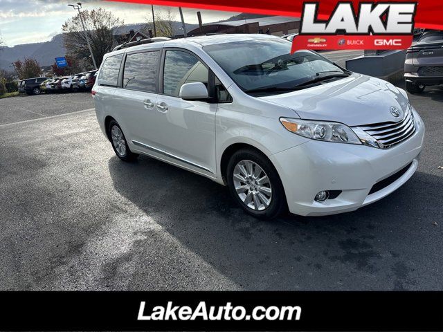 2012 Toyota Sienna 