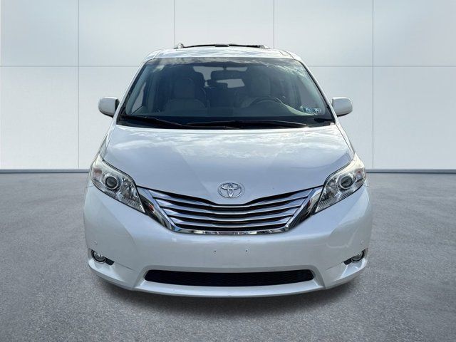 2012 Toyota Sienna 