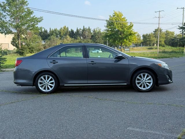 2012 Toyota Camry Hybrid XLE