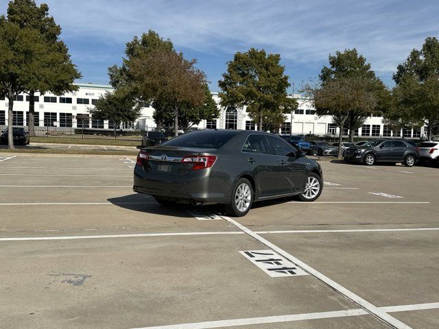 2012 Toyota Camry Hybrid XLE