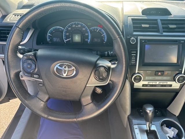 2012 Toyota Camry Hybrid XLE