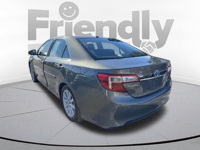 2012 Toyota Camry Hybrid XLE