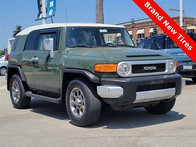 2012 Toyota FJ Cruiser Base