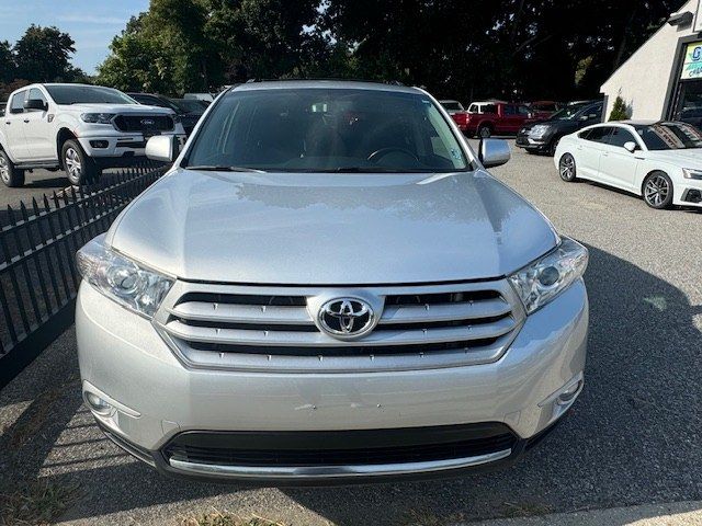 2012 Toyota Highlander SE