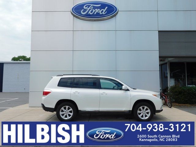 2012 Toyota Highlander SE