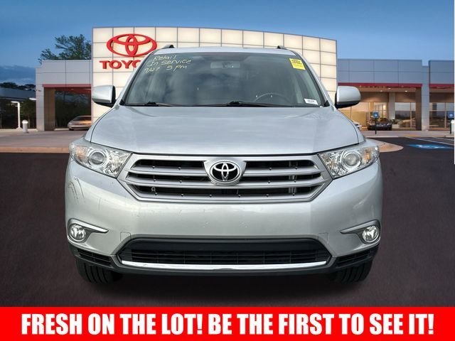 2012 Toyota Highlander SE