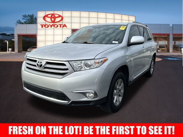 2012 Toyota Highlander SE