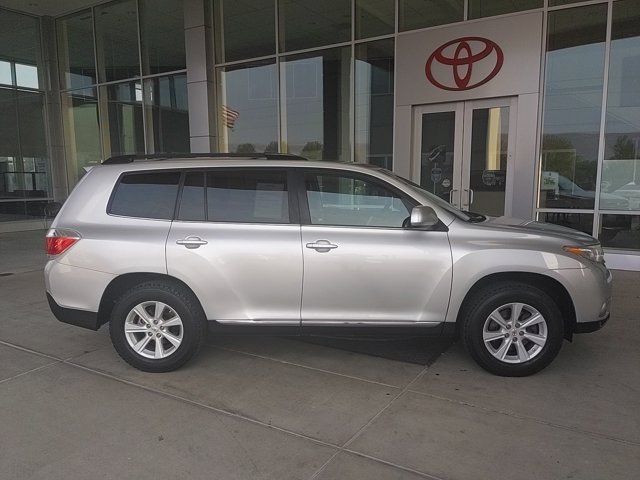 2012 Toyota Highlander SE