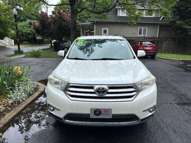 2012 Toyota Highlander SE