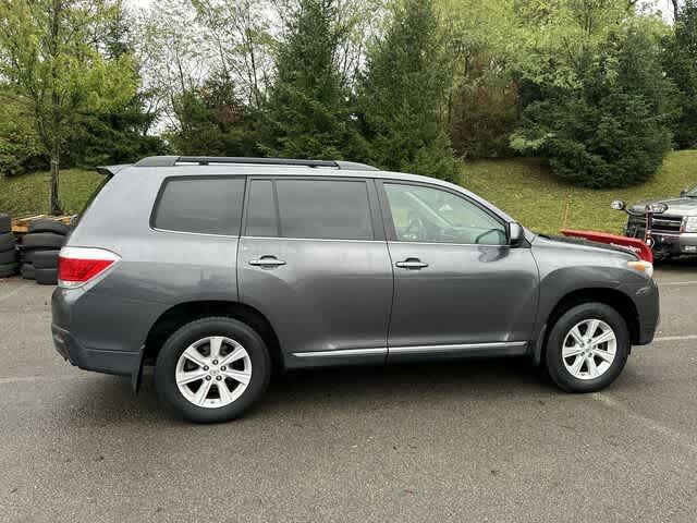 2012 Toyota Highlander SE