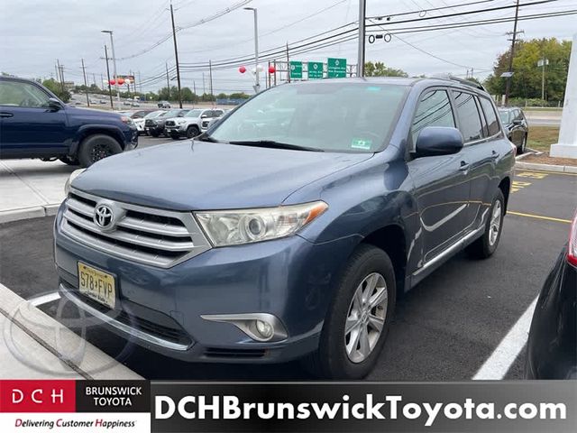 2012 Toyota Highlander SE