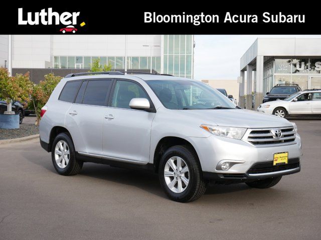 2012 Toyota Highlander SE