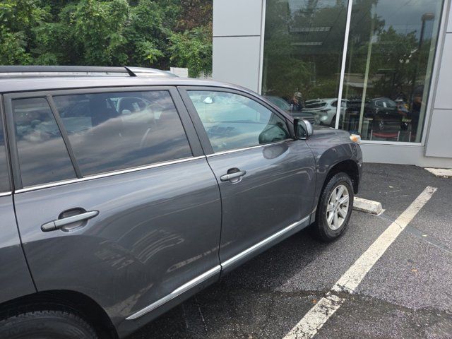 2012 Toyota Highlander SE