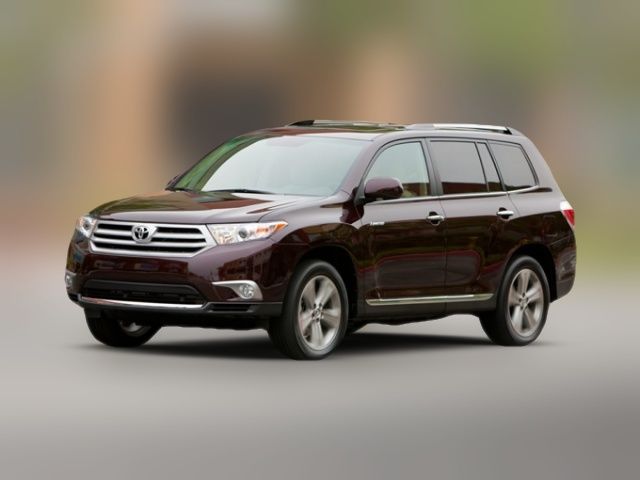 2012 Toyota Highlander SE