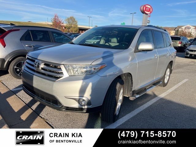 2012 Toyota Highlander SE