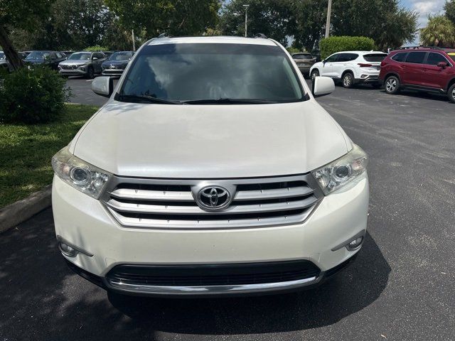 2012 Toyota Highlander SE