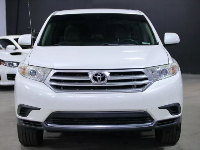 2012 Toyota Highlander SE