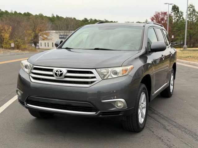 2012 Toyota Highlander SE