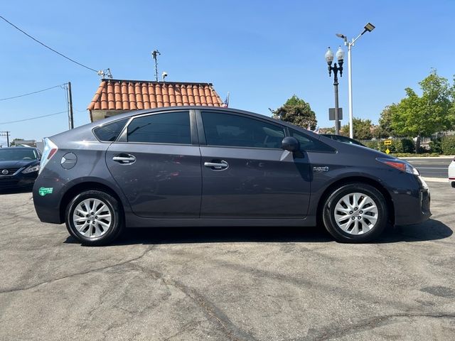 2012 Toyota Prius Plug-in Hybrid 