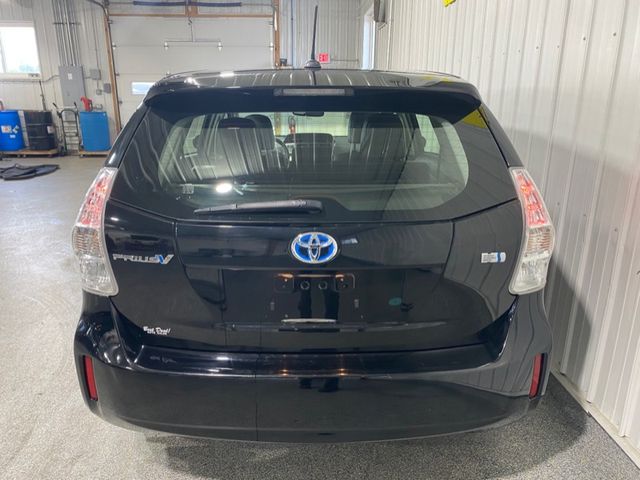 2012 Toyota Prius v Five