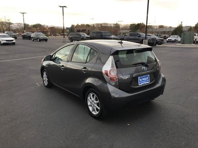 2012 Toyota Prius c 