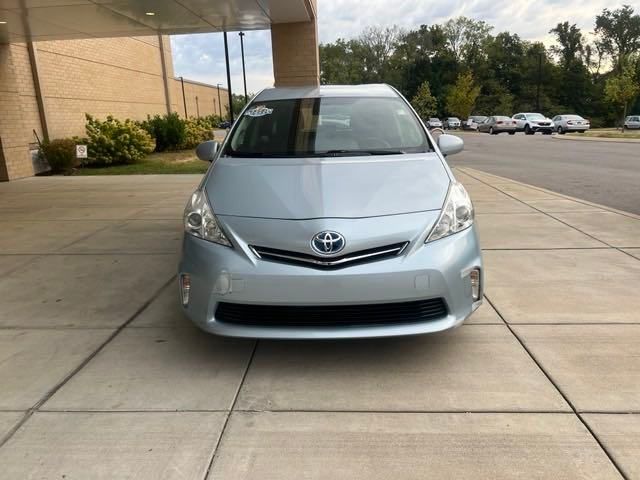 2012 Toyota Prius v Five