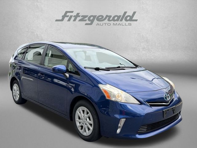 2012 Toyota Prius v Five