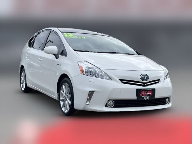 2012 Toyota Prius v Five