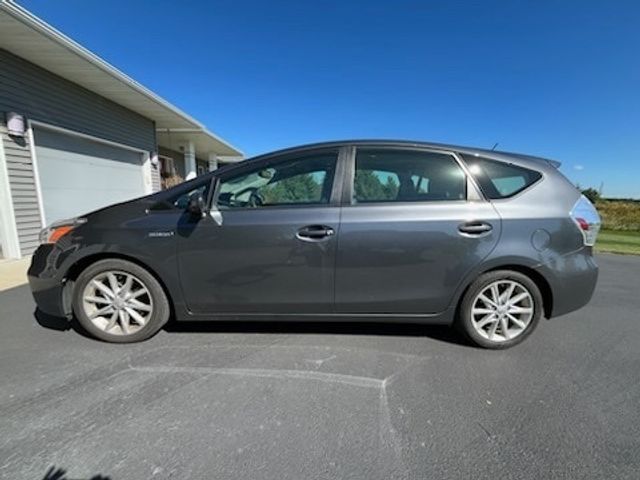 2012 Toyota Prius v Five