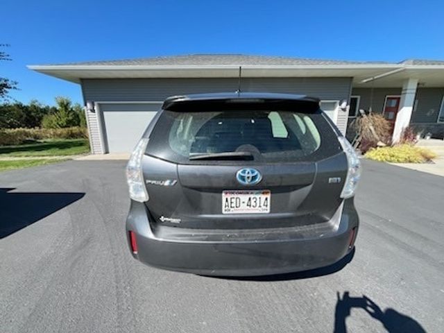 2012 Toyota Prius v Five