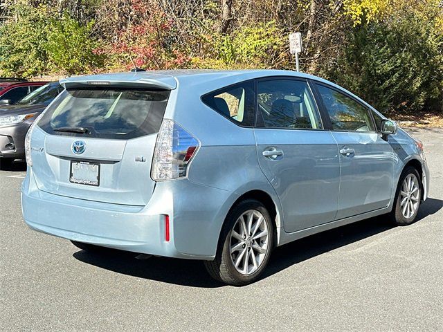2012 Toyota Prius v Five